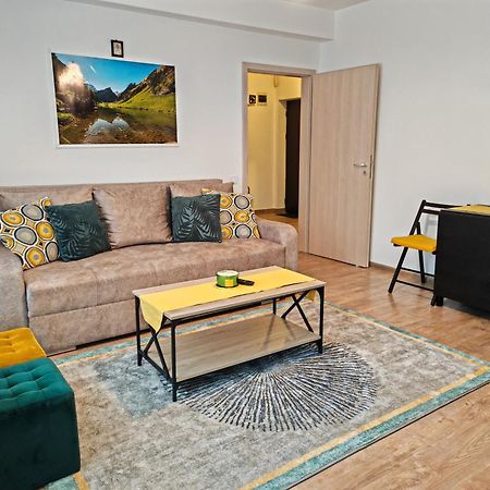 Cozy Apartment In Rasnov Buitenkant foto
