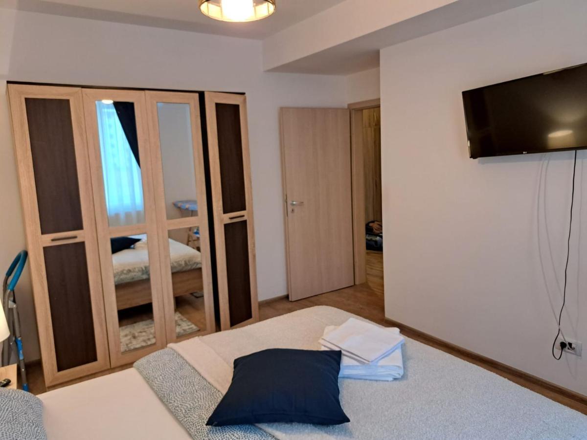 Cozy Apartment In Rasnov Buitenkant foto